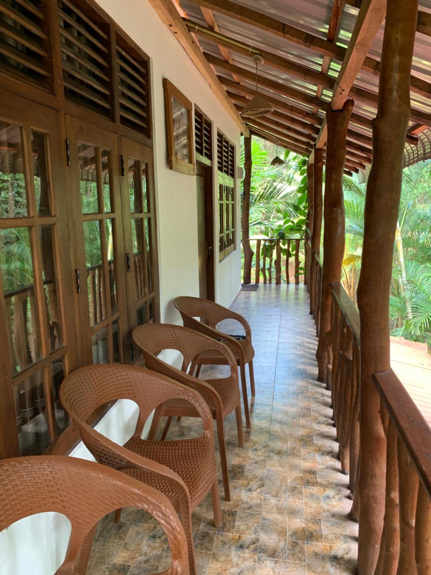 Walawa Blue Sapphire Hotell Udawalawe Eksteriør bilde