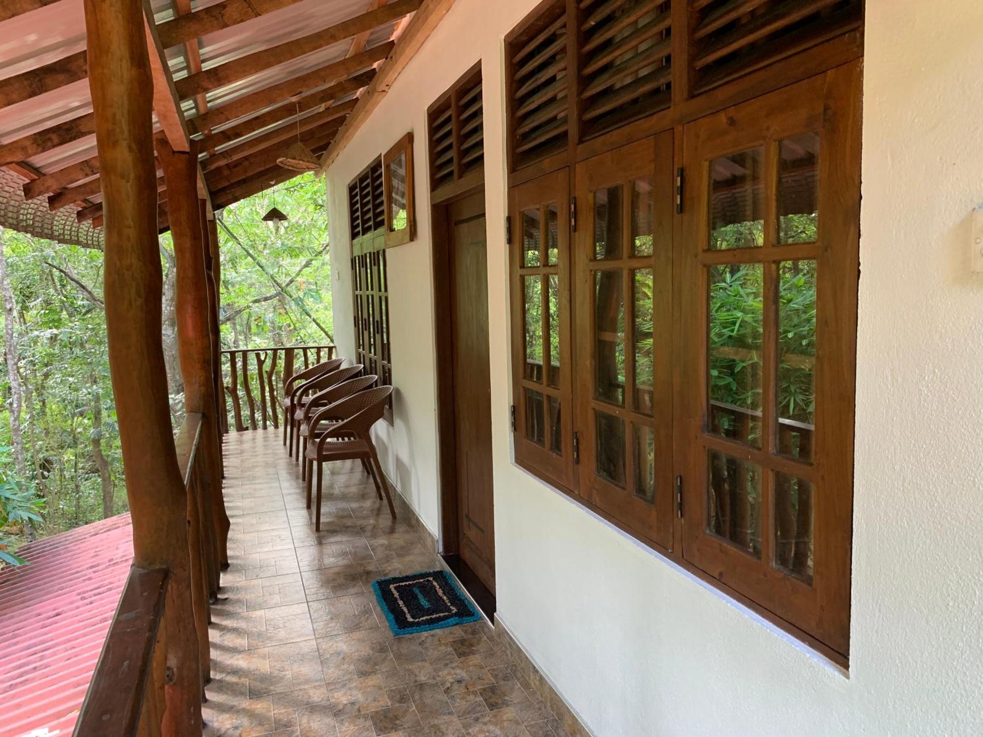 Walawa Blue Sapphire Hotell Udawalawe Eksteriør bilde
