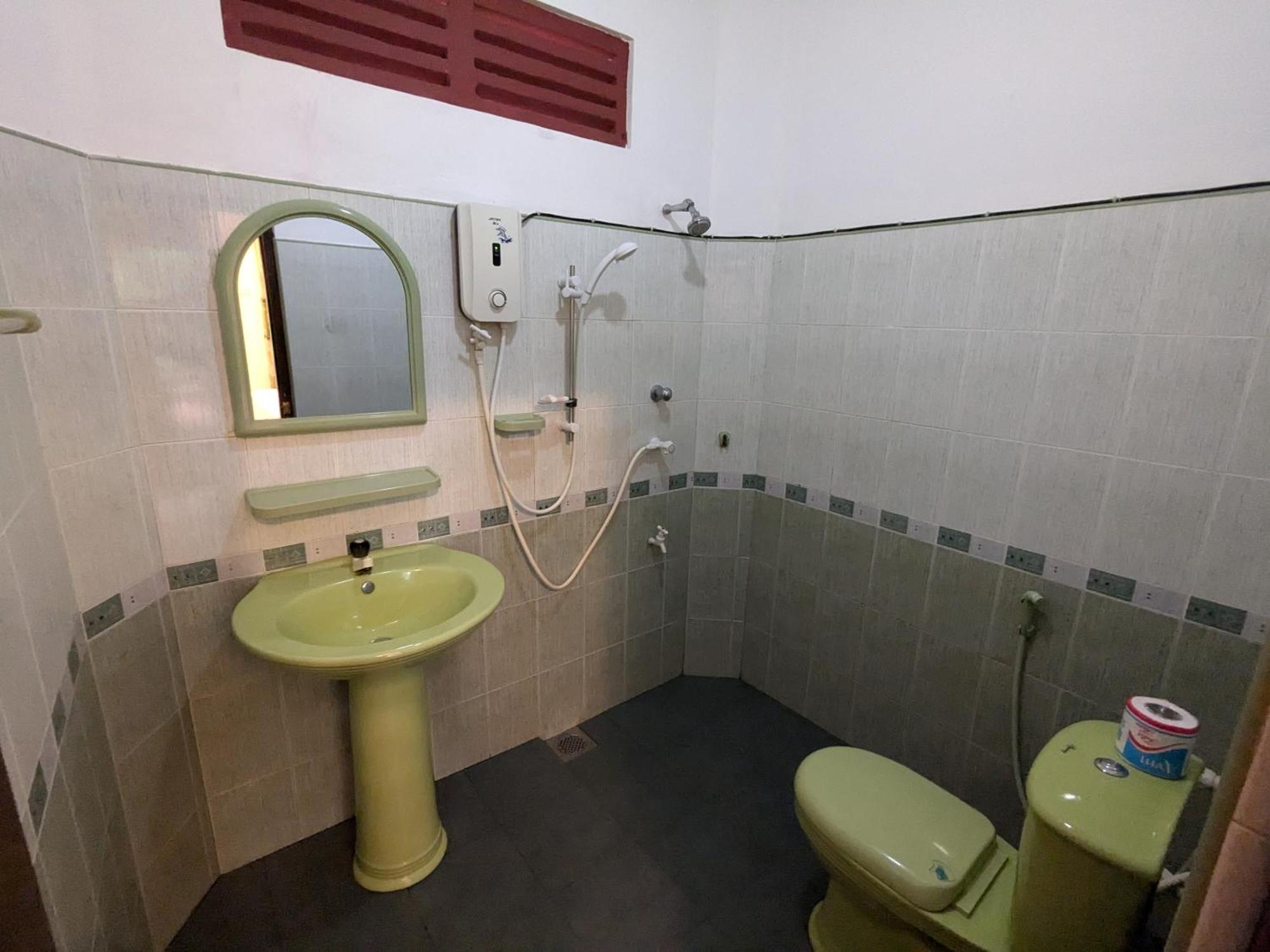 Walawa Blue Sapphire Hotell Udawalawe Eksteriør bilde
